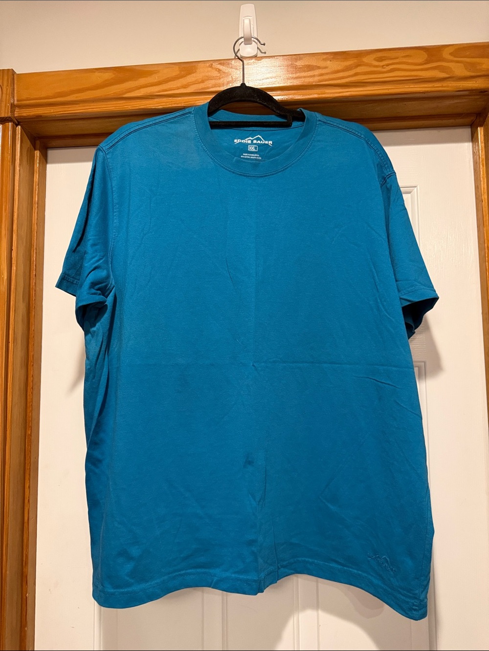 Eddie Bauer Men’s Short Sleeve Crew Tee in Teal Blue